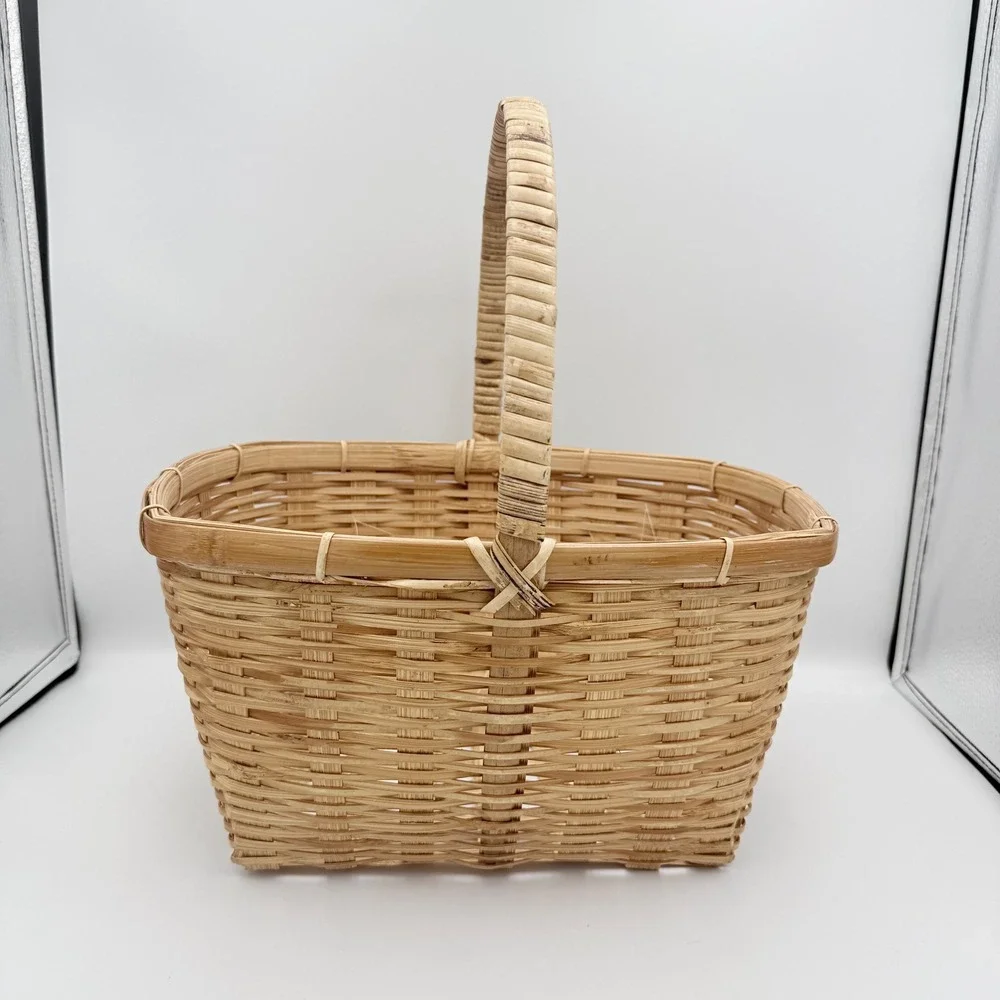 Christmas Holiday Basket with a handle‎ and decorative 